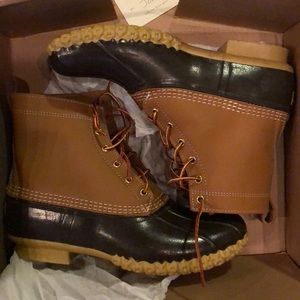 NWT 8 inch Thinsulate men’s Bean boots size 10M